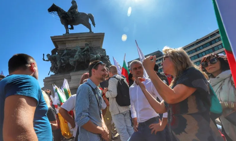 ПП Възраждане на протест срещу маските и мерките, постави ултиматум на властите - Tribune.bg