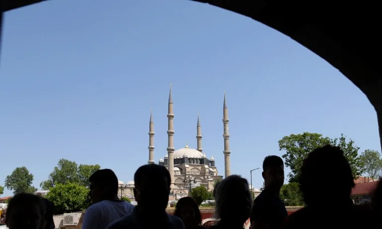 270 млн. евро са похарчили български и гръцки туристи през 2019 г. в Одрин - Tribune.bg