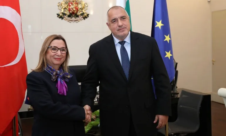 Разширяваме сътрудничеството с Турция в търговията, инвестициите и строителството - Tribune.bg