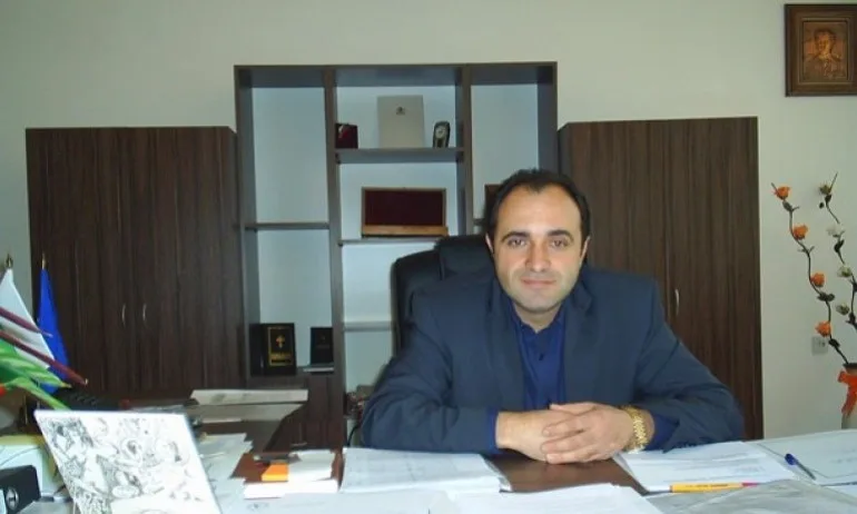 Бизнесмен е арестуван заедно с кмета на Костенец - Tribune.bg