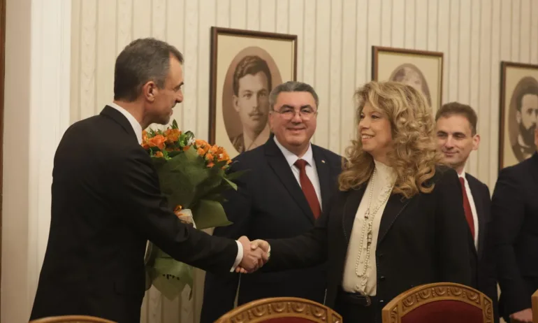 АПС при президента: Нашето виждане за служебен премиер е Андрей Гюров - Tribune.bg