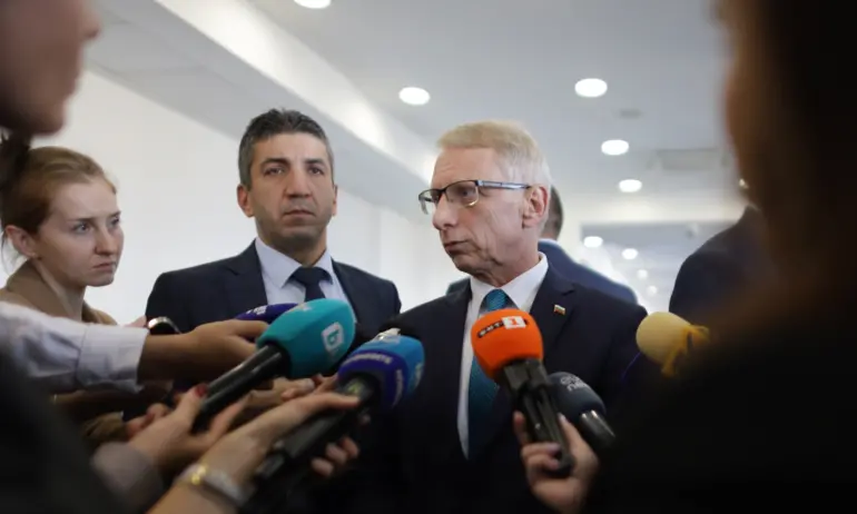 Зам.-министър Стойнов е направил някакви нарушения, но те не са причина за отмяна на машинния вот - Tribune.bg