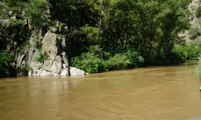 Пиян се удави във водите на река Искър - Tribune.bg