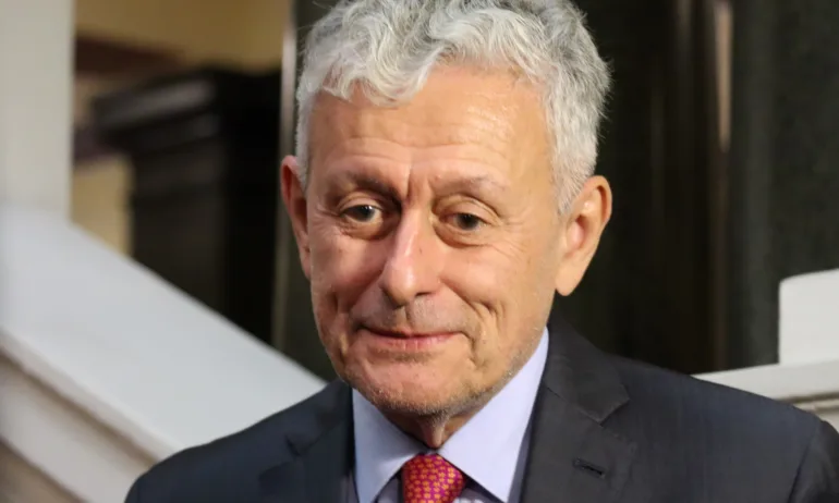 Соломон Паси за принц Хари: Да беше ромче от Столипиново, щяхме да му съчувстваме - Tribune.bg