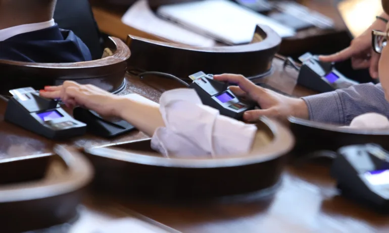 Окончателно: Минималният праг за регистрация по ДДС става 100 000 лв. - Tribune.bg