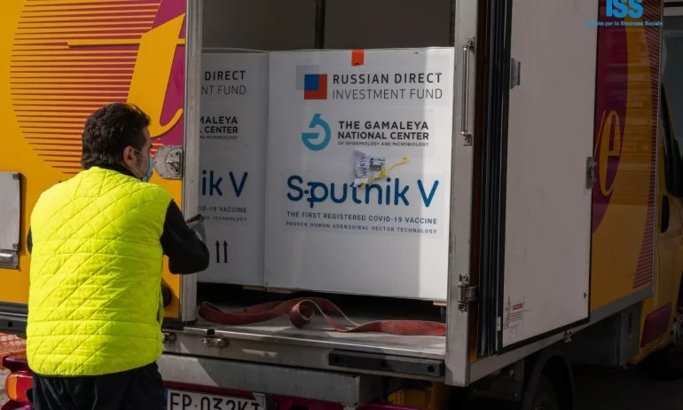 Атлантическият Съвет: Руската ваксина е политическо оръжие, БСП реши да изстреля няколко халосни патрона - Tribune.bg