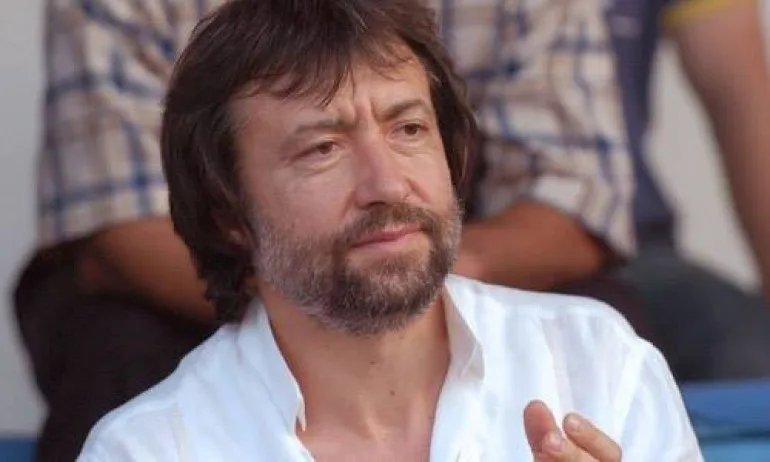 След намерен телефон в килията- Банев затихна във Фейсбук - Tribune.bg