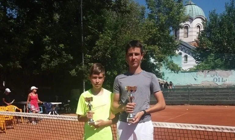 Иван Иванов и Илона Касабова – първи на регионално до 16 г. в Нова Загора - Tribune.bg