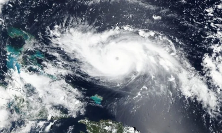 Ураганът Дориан се усили до 5 степен - Tribune.bg