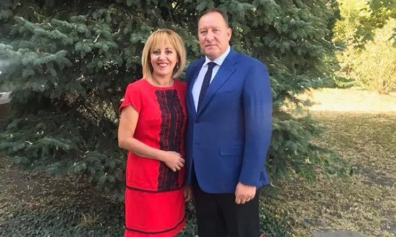 Мая Манолова разчувства с обяснение в любов във Фейсбук - Tribune.bg