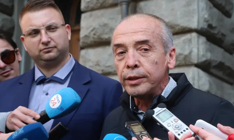 Мангъров се предложи на мястото на Кунчев - Tribune.bg