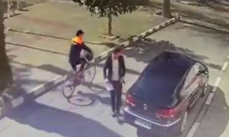 Кметът на Стамболийски за депутат от Възраждане: Затвори със служебния автомобил входа на Общината, черните очила не те правят мутра (ВИДЕО) - Tribune.bg