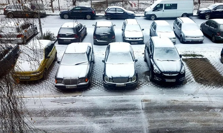 АПИ: Шофьорите да тръгват с автомобили, подготвени за зимни условия - Tribune.bg