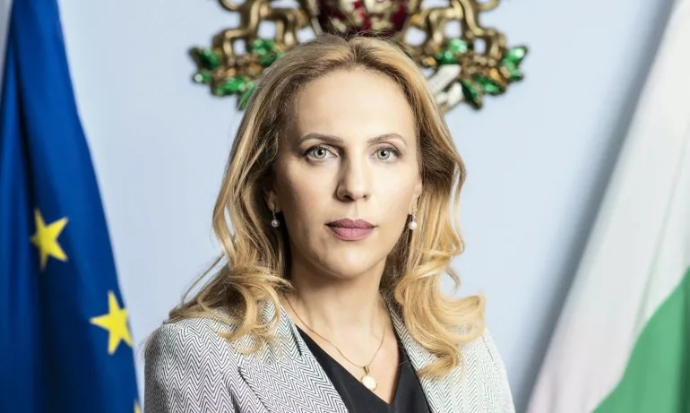 Вицепремиерът Николова подписа Берлинската декларация за цифрово общество и цифрово управление - Tribune.bg