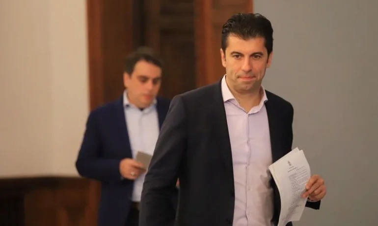 DW: Защо еуфорията около Кирил Петков и Асен Василев може да се окаже пресилена - Tribune.bg