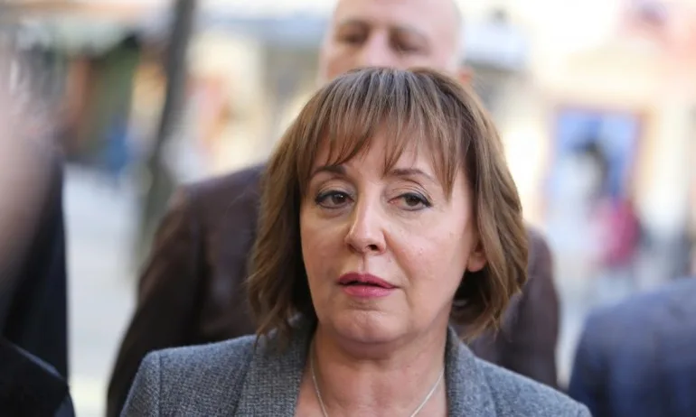 Манолова се врътна на 180 градуса за разписките за вота - Tribune.bg