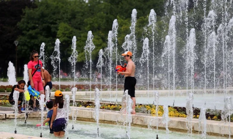 Жълт код за опасна жега в неделя - Tribune.bg