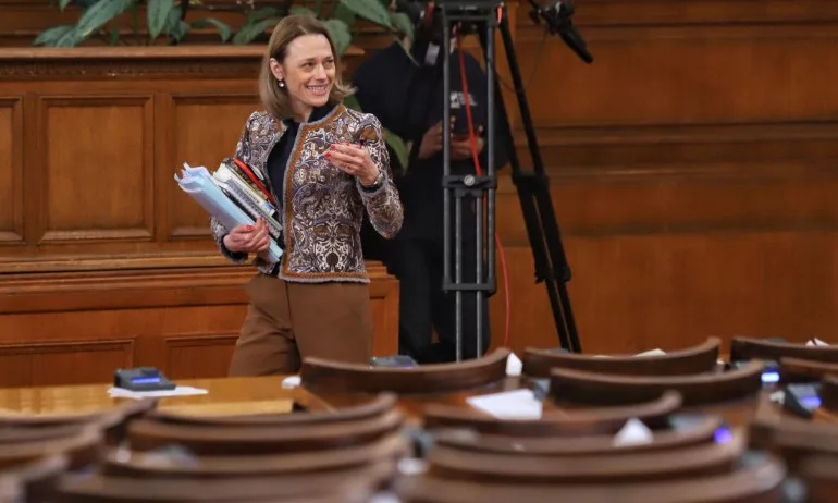 НС заседава извънредно заради кадрите от протестите - Tribune.bg