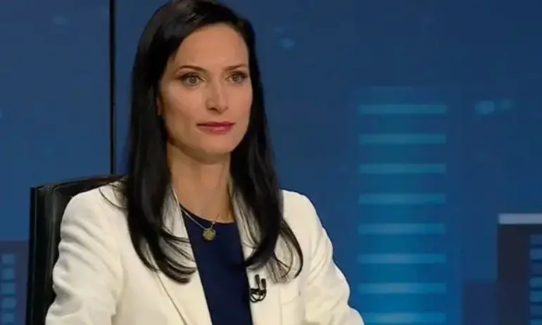 Мария Габриел: Аз направих моя ход като върнах изпълнения мандат, дадох шанс преговорите да продължат - Tribune.bg