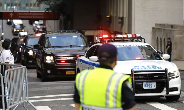 Починал е братът на Доналд Тръмп - Tribune.bg