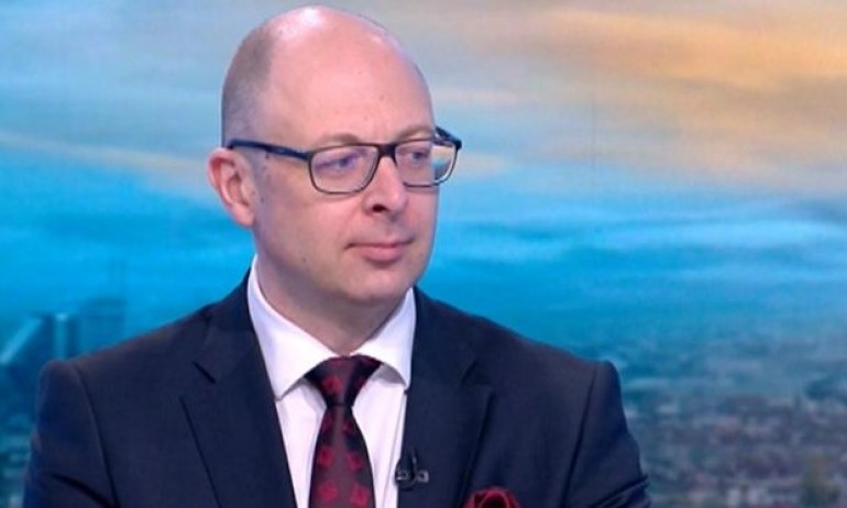 Зам.-военен министър: Изпращането на отбранителна техника в Украйна не ни въвлича във войната - Tribune.bg