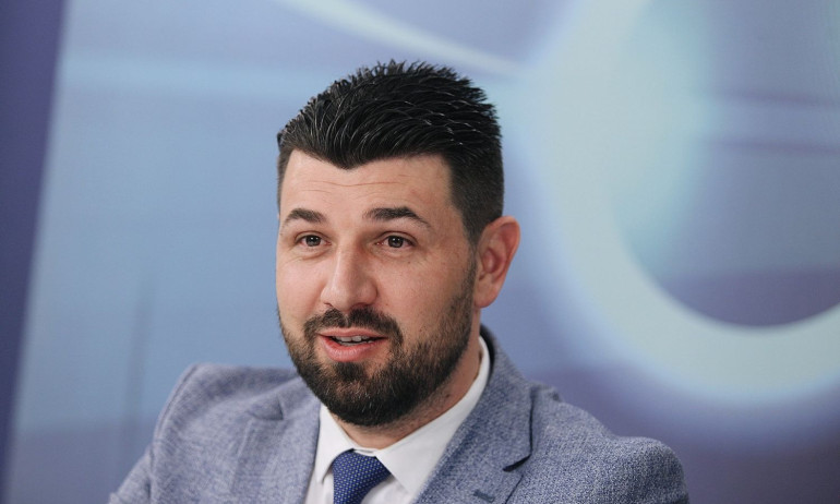 Петър Колев: РСМ ще изпадне в изолация, ако отхвърли предложението - Tribune.bg