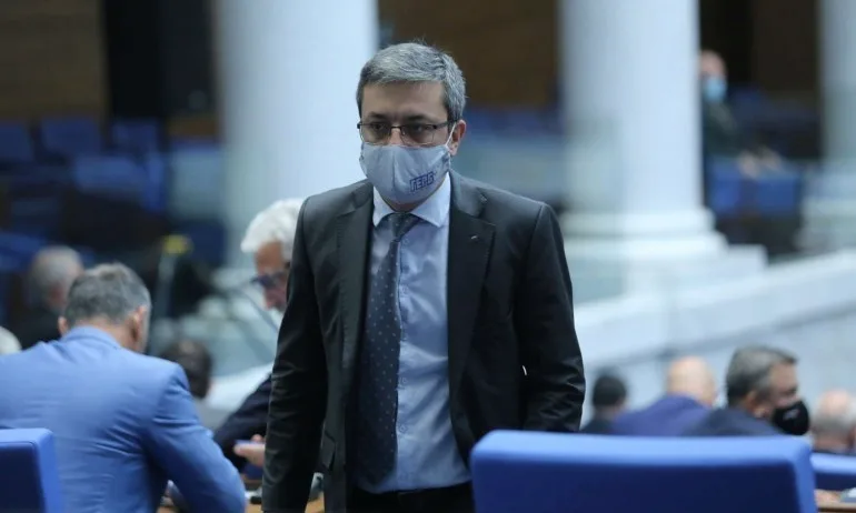 Тома Биков: БСП не могат да напишат грамотно въпроси към премиера, а после се сърдят - Tribune.bg