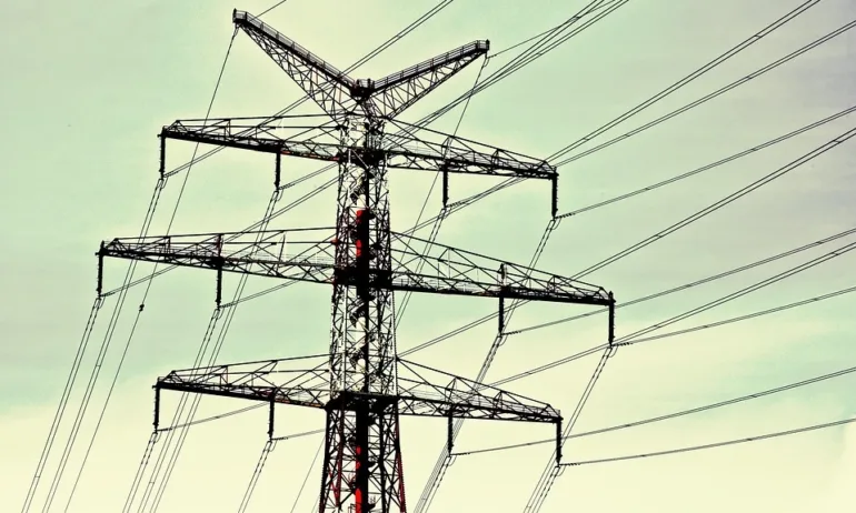 Промяна: Компенсацията за ток за небитовите потребители ще се изчислява на месечна база - Tribune.bg