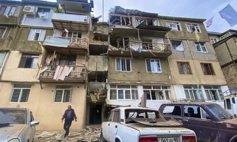 24 часа по-късно: Спират огъня в Нагорни Карабах - Tribune.bg