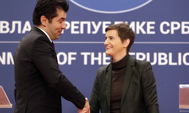 Петков видя потенциал за единен газов пазар на Балканите и предложи на Сърбия азерско синьо гориво - Tribune.bg