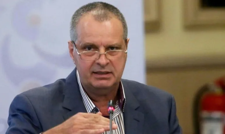 Михаил Мирчев: Галъп правят долнопробна реклама на Мая Манолова - Tribune.bg