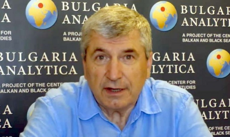 Василев отрече да е ченге от ДС, преследвали го, но успял по чудо да се отърве - Tribune.bg