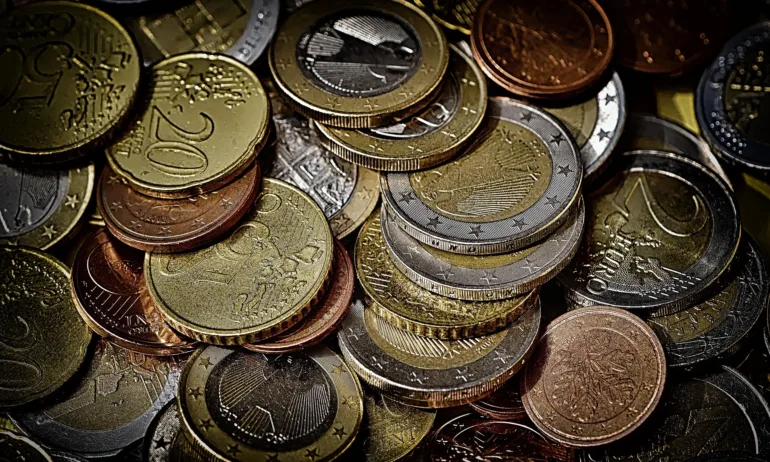 Очаква се министрите на икономиката и финансите от ЕС да одобрят препоръката за членство на България в еврозоната - Tribune.bg