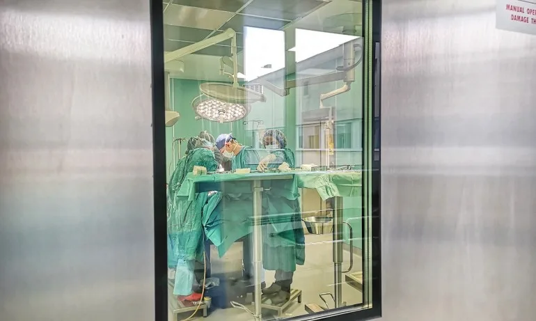 Спират плановите операции в Бургас - Tribune.bg