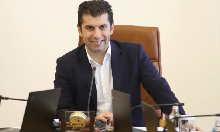 Петков се похвали с готова програма с над 40 законопроекта - Tribune.bg