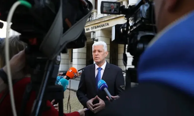 Военният министър: Рискът в момента за България идва от Русия - Tribune.bg