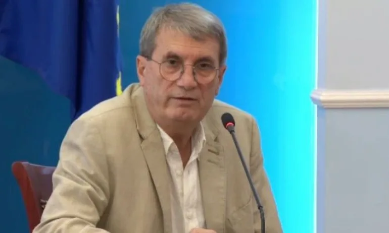 Анализът на служебното МЗ: Здравната система не се е справила добре в пандемията - Tribune.bg