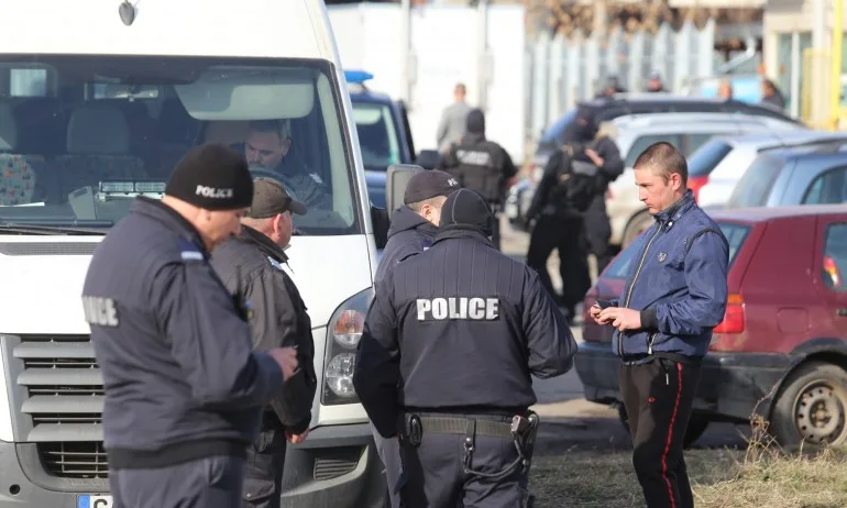 От ДАИ-Перник събирали такса спокойствие, разследват шеф в агенцията - Tribune.bg