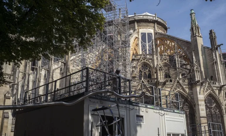 270 милиона евро за реконструкцията на Нотр Дам - Tribune.bg