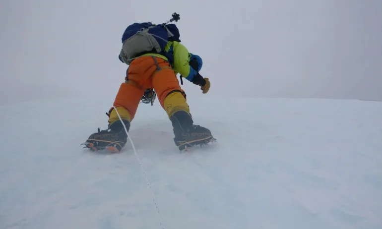 Експедицията за изкачването на К2: Въжетата на Атанас Скатов са били здрави - Tribune.bg