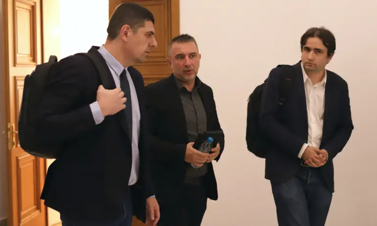 След заседанието на комисията по службите: ПП-ДБ – това е уйдурма. ИТН – бесни сме - Tribune.bg