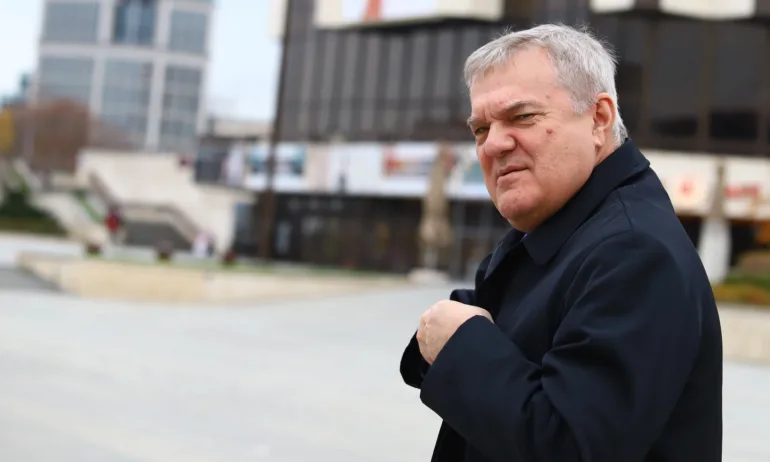 Румен Петков: МВР незабавно да кажат за парите и саламите на ПП/ДБ - Tribune.bg