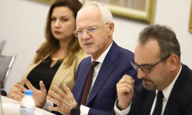 Васил Велев: Бюджетът е с голям дефицит, с напрегнати и трудни за изпълнение приходи - Tribune.bg