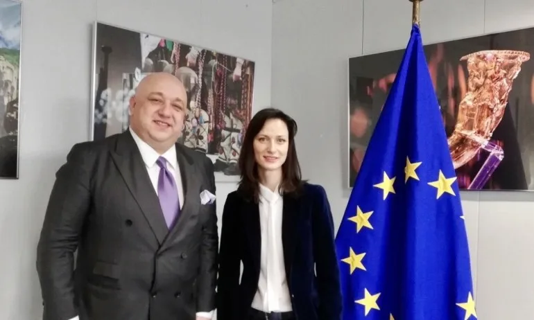 Габриел: Поздравявам Красен Кралев и неговия екип за добрата работа по програма Еразъм+ - Tribune.bg