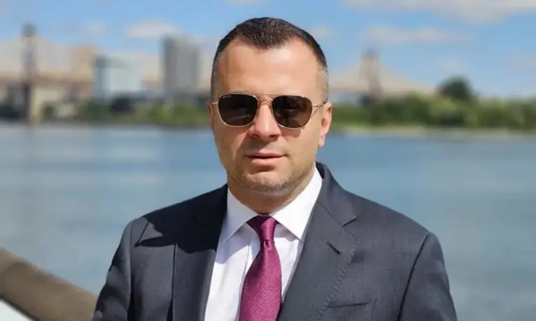 Скандалният Дараков ли сяда в стола на Хекимян в БТВ? - Tribune.bg