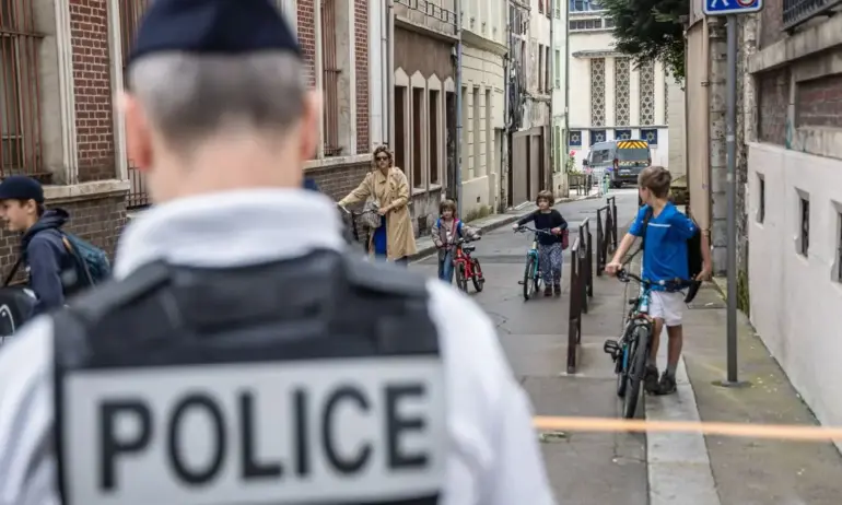 Въоръжен грабеж на бижутерия в центъра на Париж - Tribune.bg