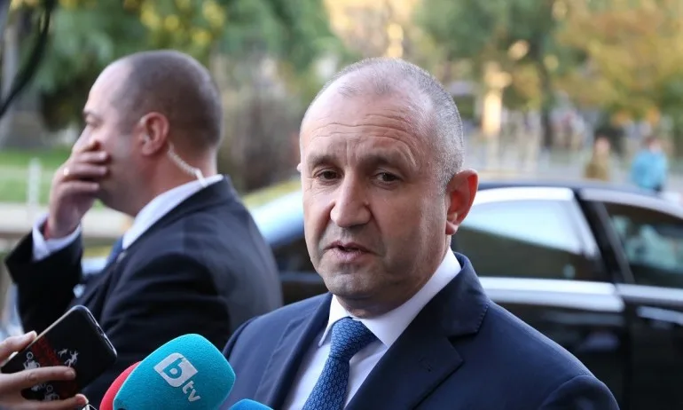 Очаквано: Радев няма намерение да отстранява Кацаров, защити мерките - Tribune.bg