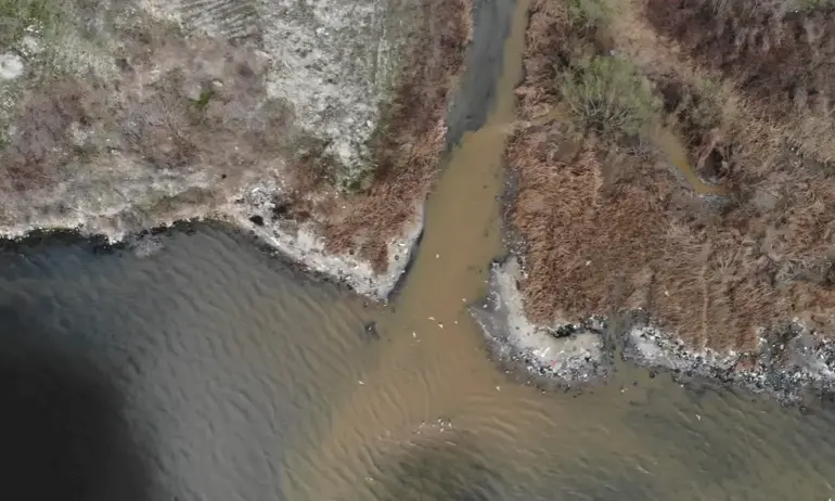 Трима обвинени за замърсяването на Варненското езеро, сред тях и бившият кмет Иван Портних - Tribune.bg