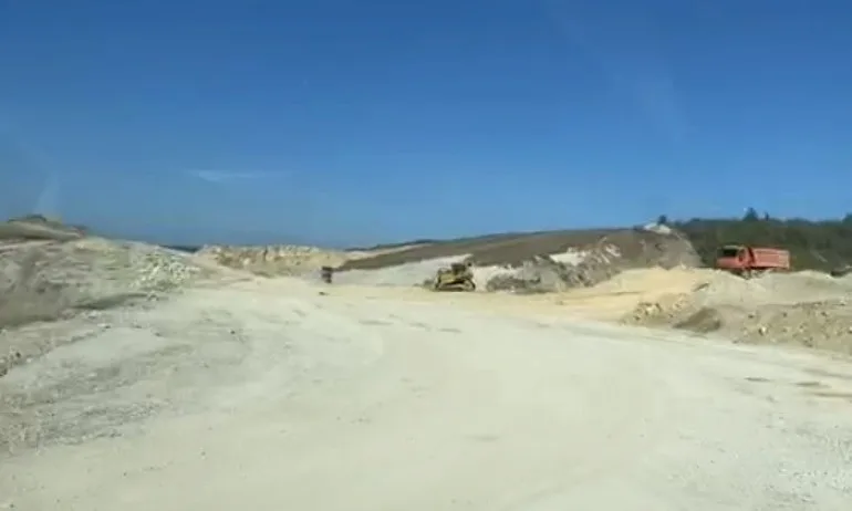 Борисов инспектира строежа на Хемус между Белокопитово и Буховци - Tribune.bg