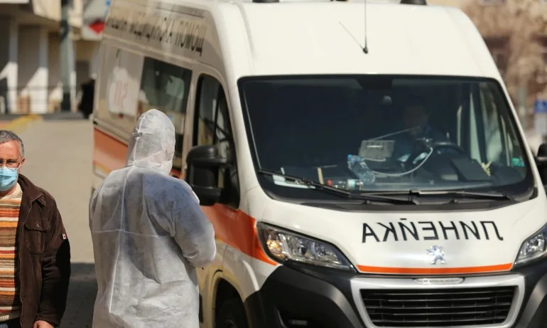 Инцидент в Пловдив: Работник пострада след падане при ремонт на стара сграда - Tribune.bg